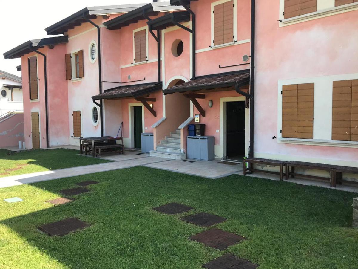 Luxury Apartments - Le Fate - Residence With Pool Manerba del Garda Eksteriør billede
