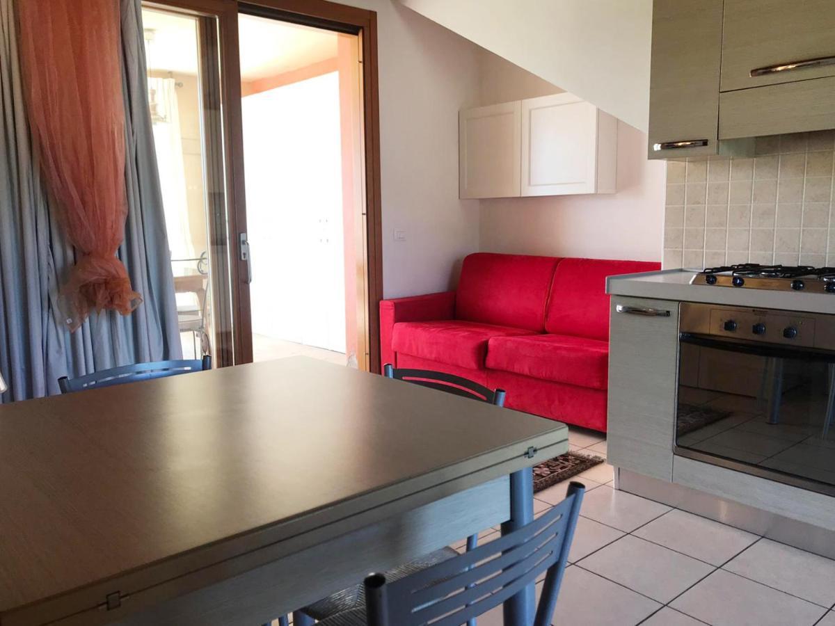 Luxury Apartments - Le Fate - Residence With Pool Manerba del Garda Eksteriør billede