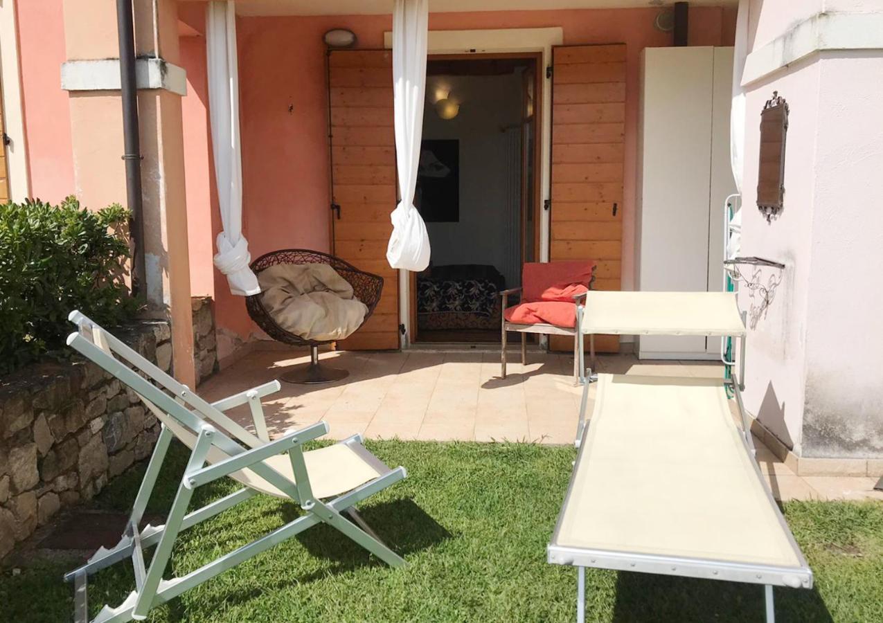 Luxury Apartments - Le Fate - Residence With Pool Manerba del Garda Eksteriør billede